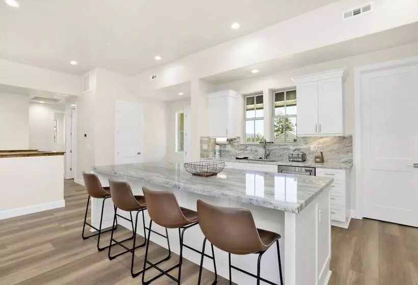 The Pines Retreat #2336