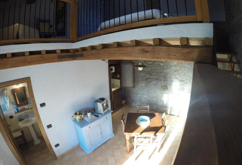 Отель Agriturismo Poggio Della Capanna