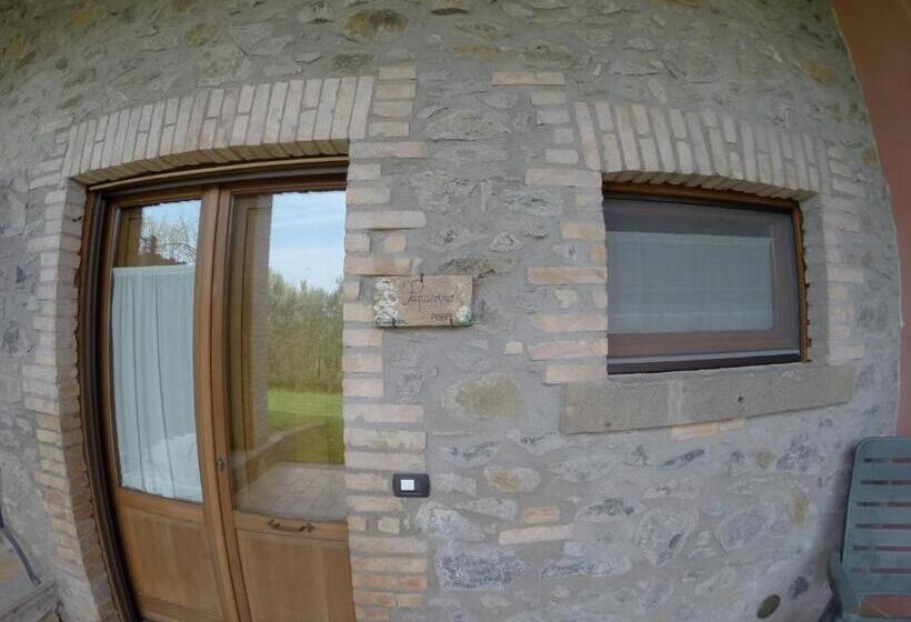 Отель Agriturismo Poggio Della Capanna