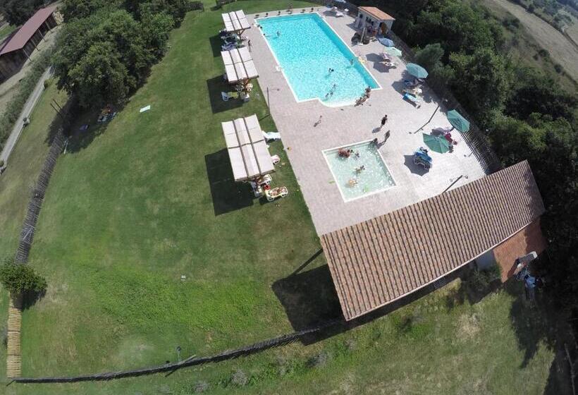 Отель Agriturismo Poggio Della Capanna