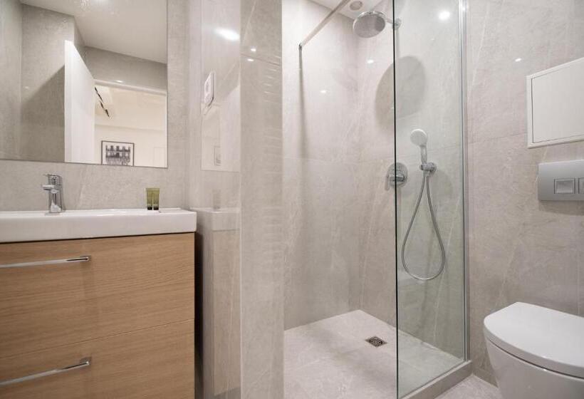 تختخواب و صبحانه Kaza Bella   Haut Marais Modern Flat With Small Pool