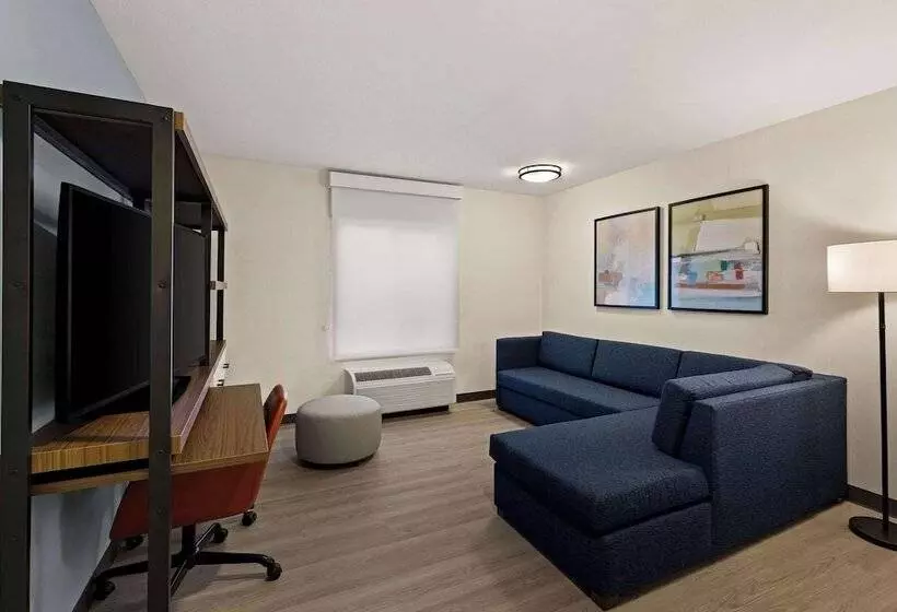 Hotelli Everhome Suites Glendale Sports Entertainment District