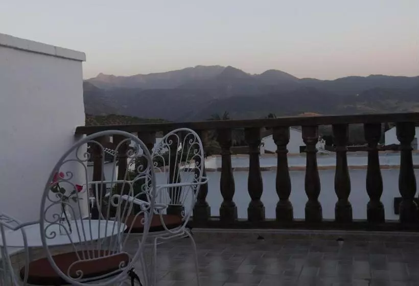 Aamiaismajoitus (B&B) La Güena Vida