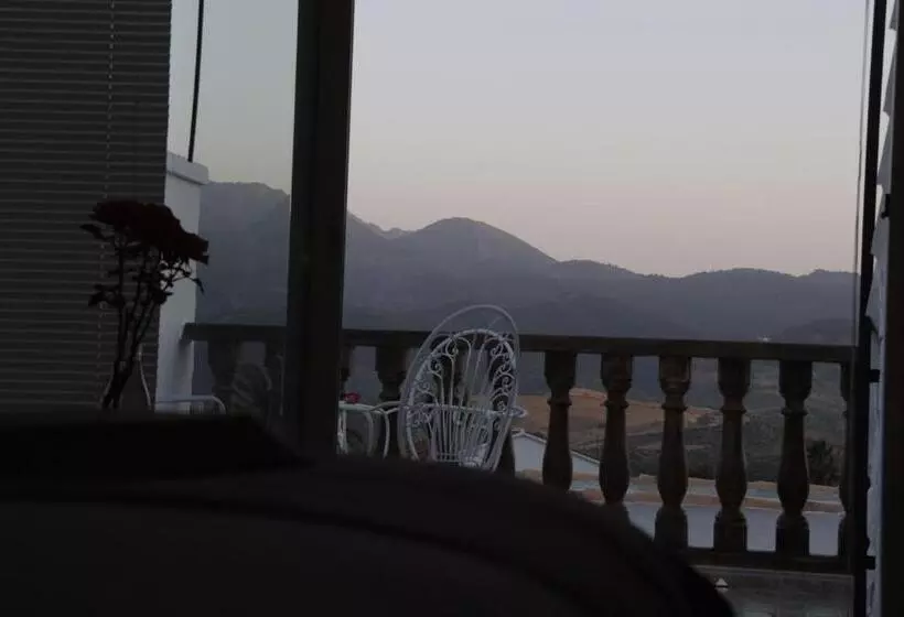 Aamiaismajoitus (B&B) La Güena Vida