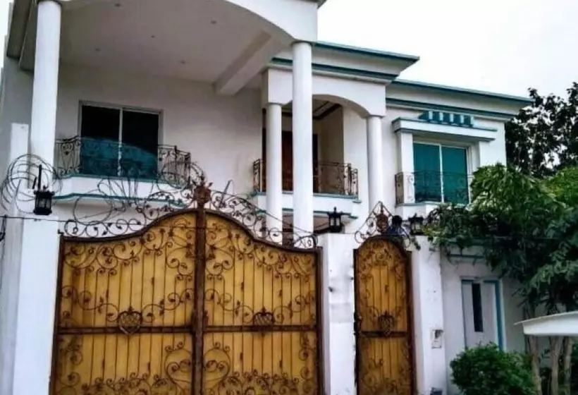 هتل Alhamra