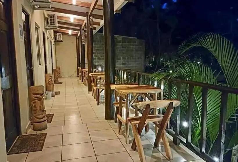 پانسیون Equiped Cozy Room For Rent!