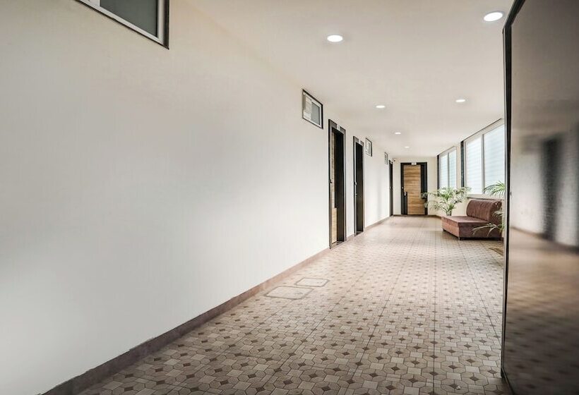 Fabhotel Mansarovar Inn