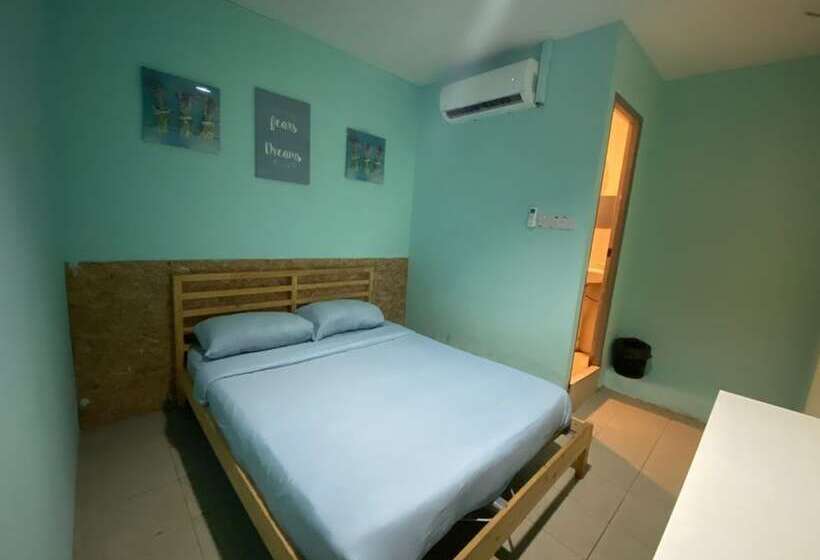 فندق صغير Checkinn Express Kuching