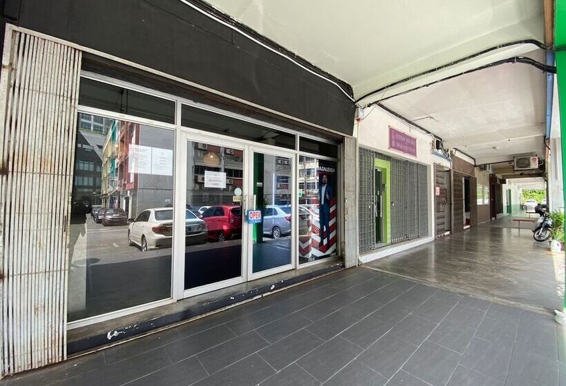 فندق صغير Checkinn Express Kuching