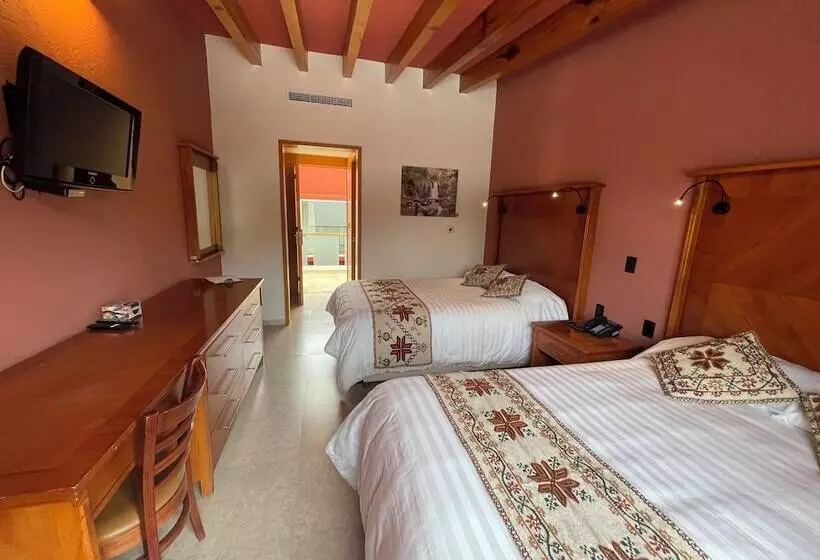 Hotelli Anuies Valle De Bravo