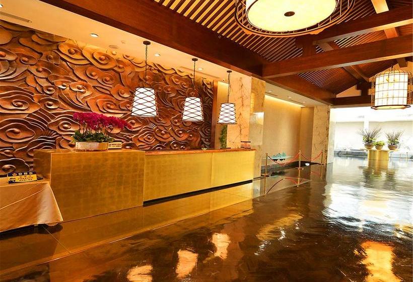 Отель Commune 1958