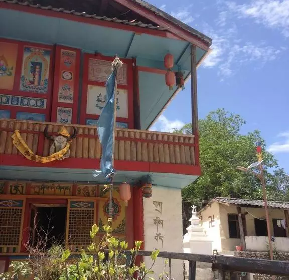 Retkeilymaja Ando Tibetan Inn