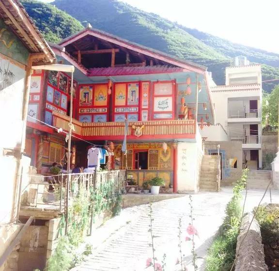 Retkeilymaja Ando Tibetan Inn