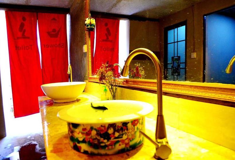 הוסטל Ando Tibetan Inn