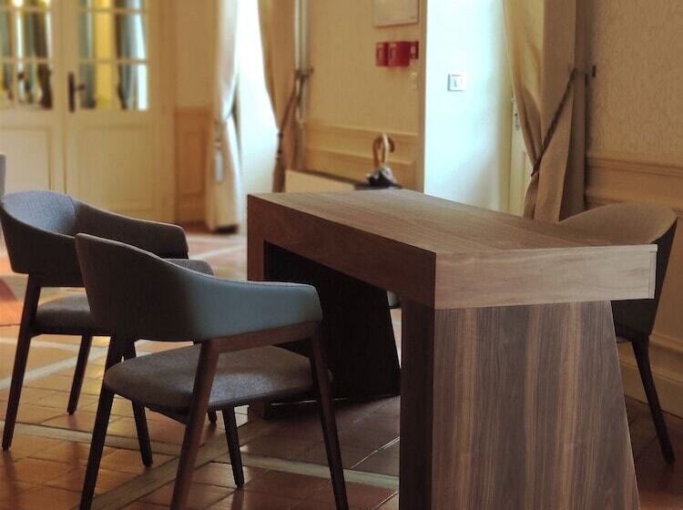 هتل Le Prieuré Corrèze