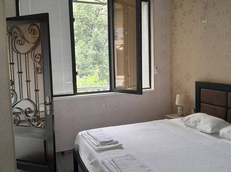 پانسیون Ta Gi