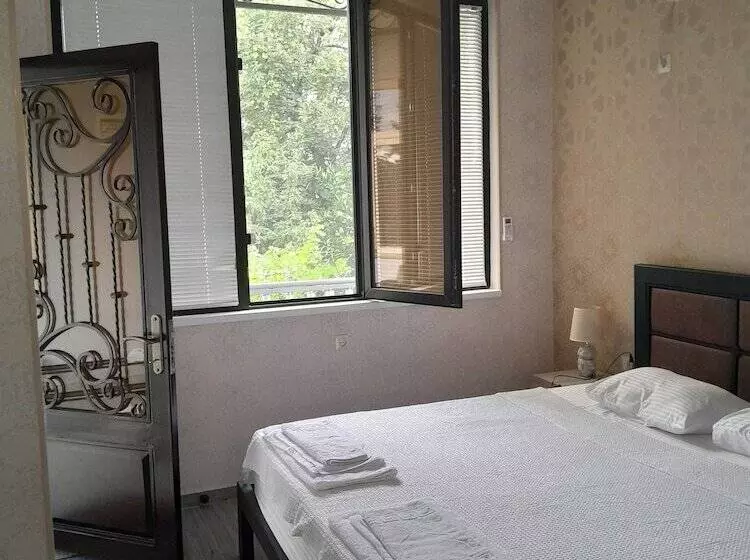 پانسیون Ta Gi