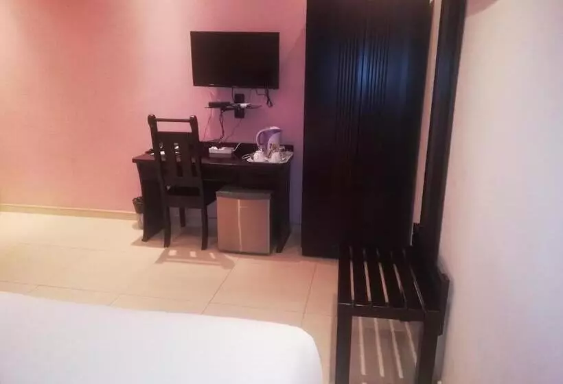 هتل The Tamek Palace