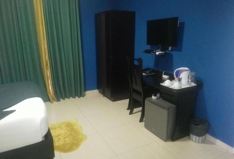 هتل The Tamek Palace