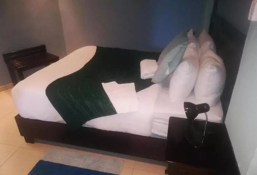 هتل The Tamek Palace