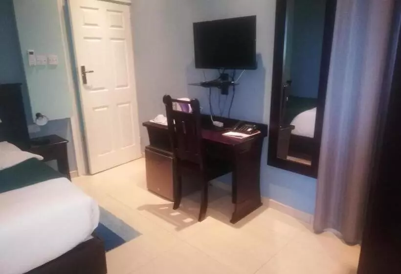 هتل The Tamek Palace