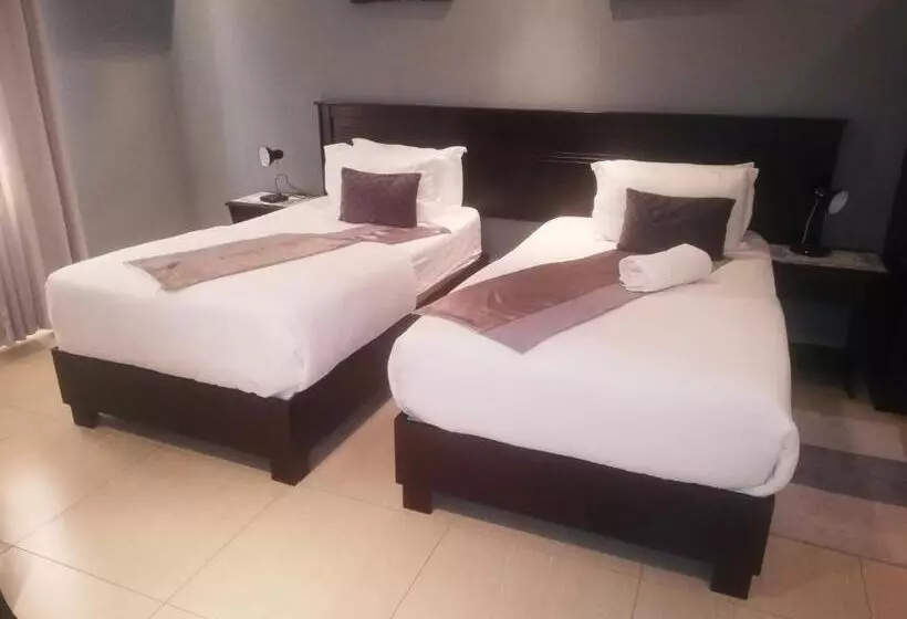 هتل The Tamek Palace