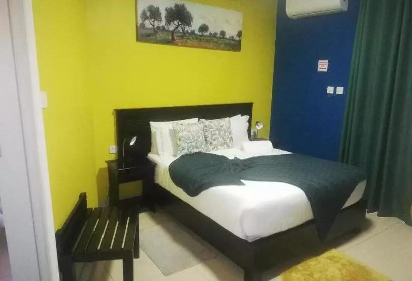 هتل The Tamek Palace