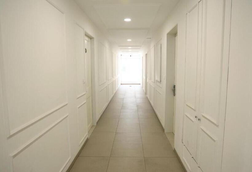 هتل Baroda Banquets