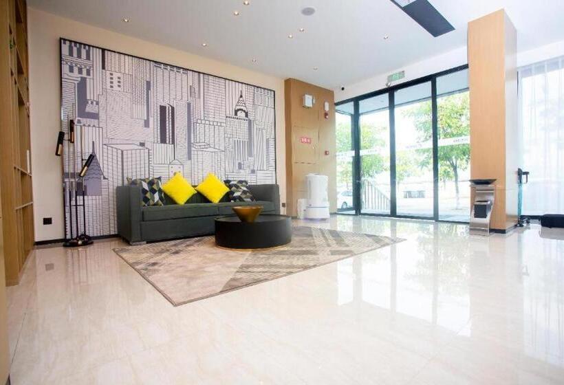 בית מלון כפרי City Comfort Inn Yichang Zigui Three Gorges Dam Binhu