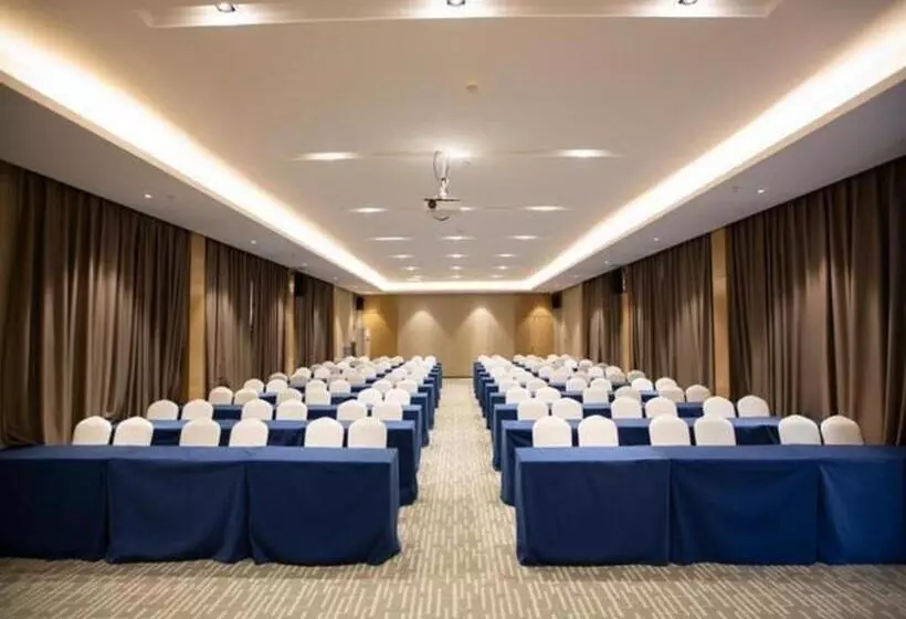 Hotelli City Comfort Inn Zhengzhou People S Hospital Metro Station