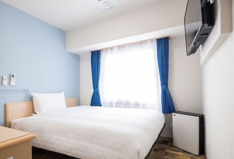 בית מלון כפרי Toyoko Inn Higashi Osaka