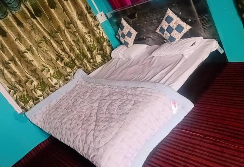 פנסיון Mahi Guest House