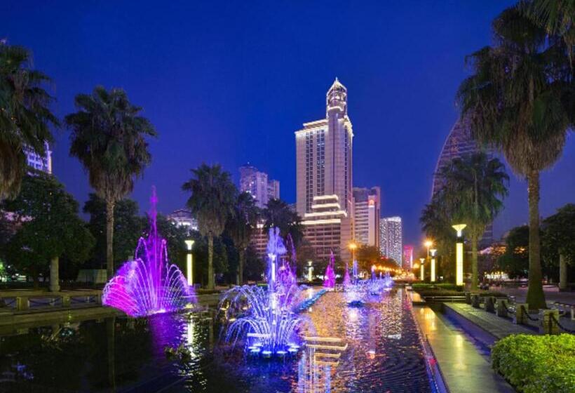Borrman Hotel Golden Crown Liuzhou Wuxing Pedestrian Street