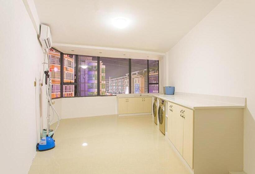 Borrman Hotel Hezhou Lingfeng Plaza