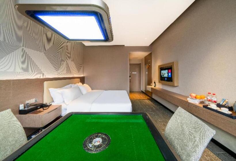 Borrman Hotel Xiantao Wushang Gymnasium