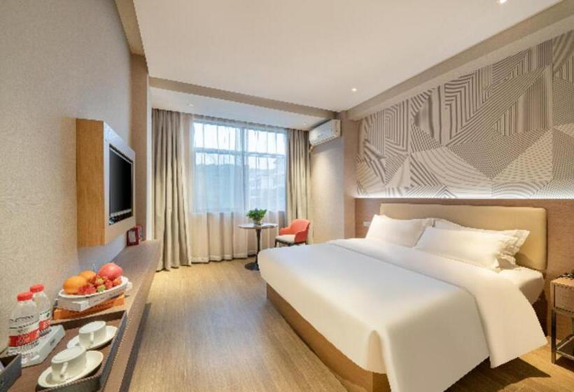 Borrman Hotel Xiantao Wushang Gymnasium