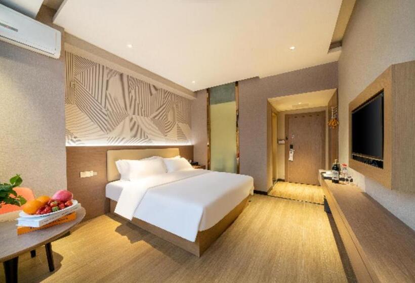 Borrman Hotel Xiantao Wushang Gymnasium