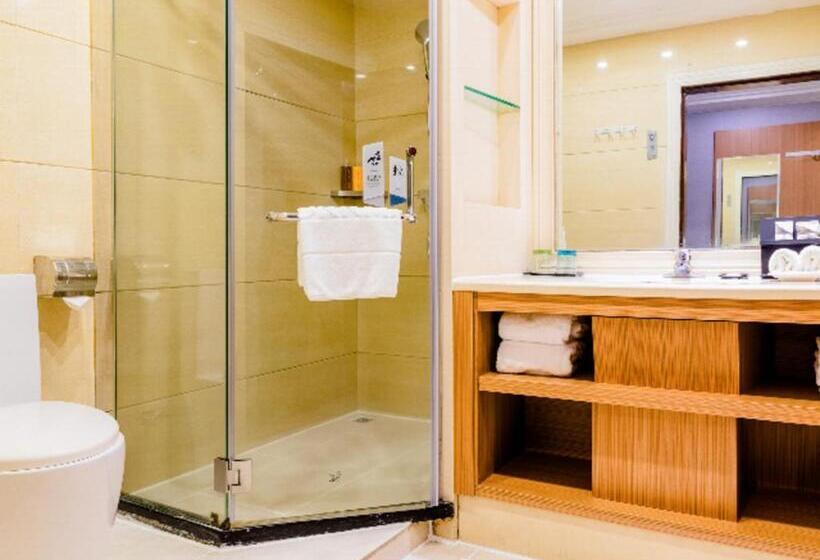 Borrman Hotel Zhanjiang Dingsheng Plaza Seaside Park