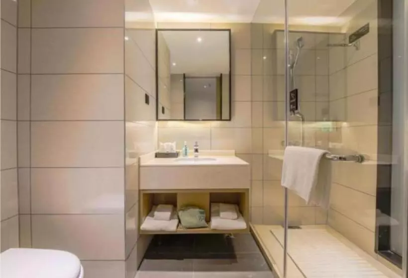 Hotelli City Comfort Inn Huangmei Dream City