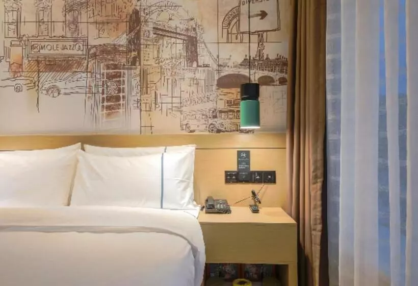 Hotelli City Comfort Inn Huangmei Dream City