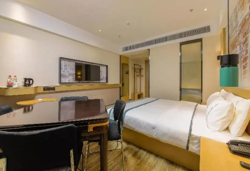 Hotelli City Comfort Inn Huangmei Dream City