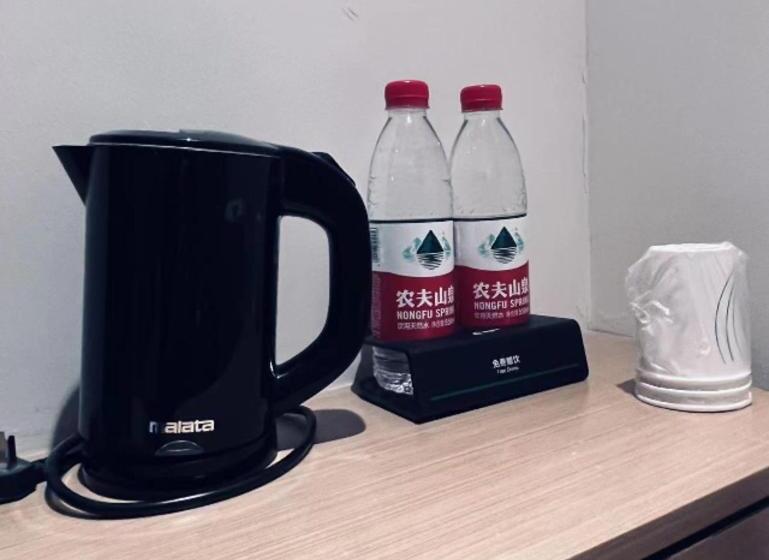 فندق City Comfort Inn Kunming Flower City Midea Shuncheng Mansion