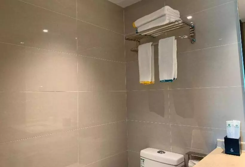 Hotelli City Comfort Inn Yunfu Bus Station Yihua International Plaza