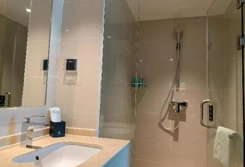 Hotelli City Comfort Inn Yunfu Bus Station Yihua International Plaza