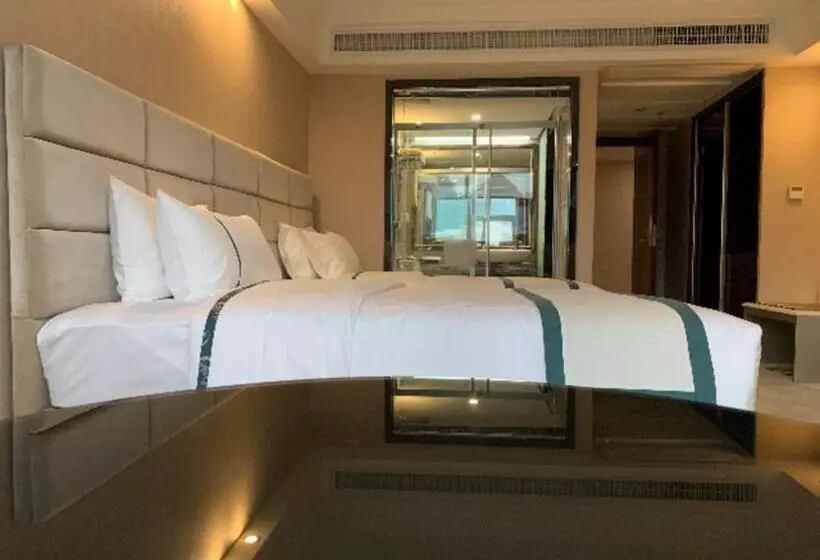 Hotelli City Comfort Inn Yunfu Bus Station Yihua International Plaza