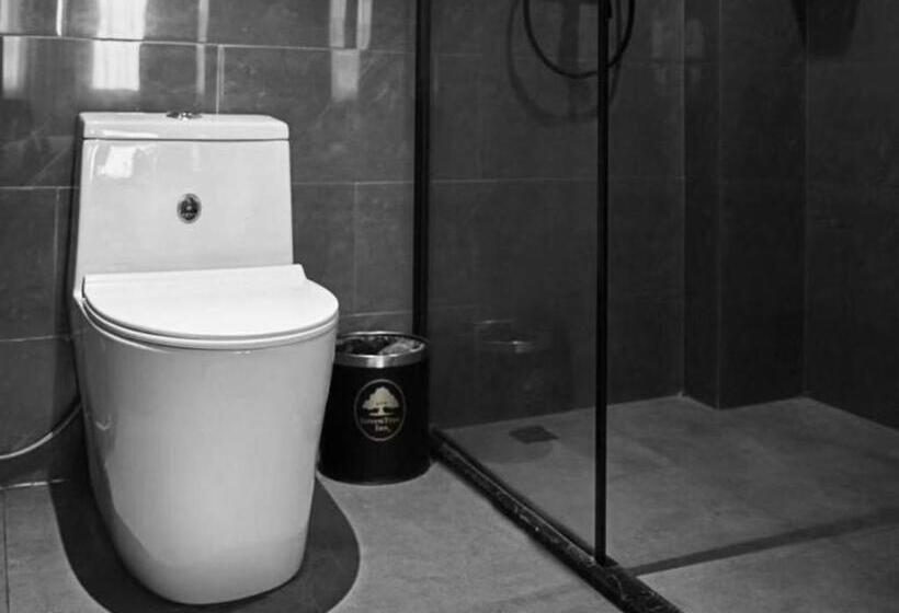 Hotel Green Tree Inn Kaifeng Weishi County People S Square