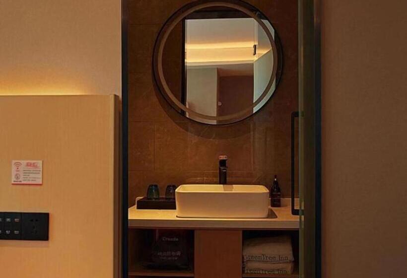 Hotel Green Tree Inn Kaifeng Weishi County People S Square