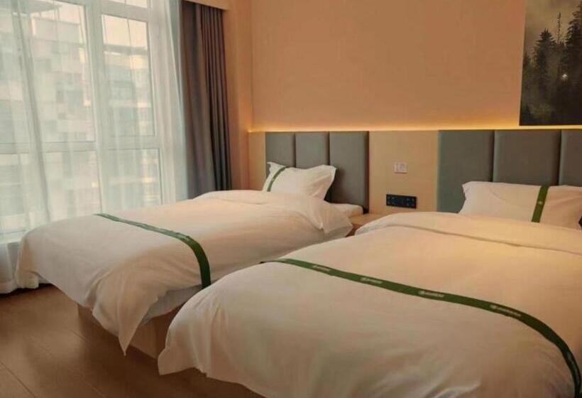 Hotel Green Tree Inn Kaifeng Weishi County People S Square