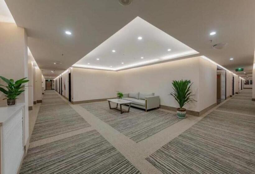 Hotel Green Tree Inn Kaifeng Weishi County People S Square