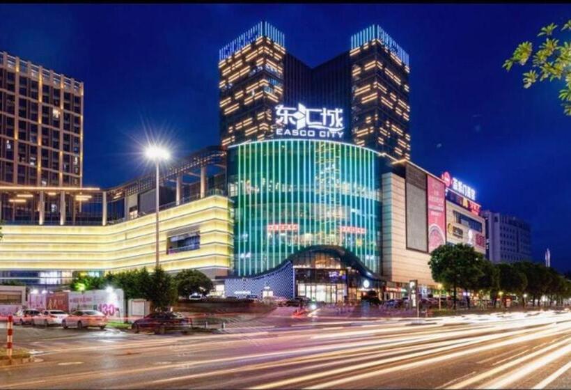 Отель Poltton International Service Apartment